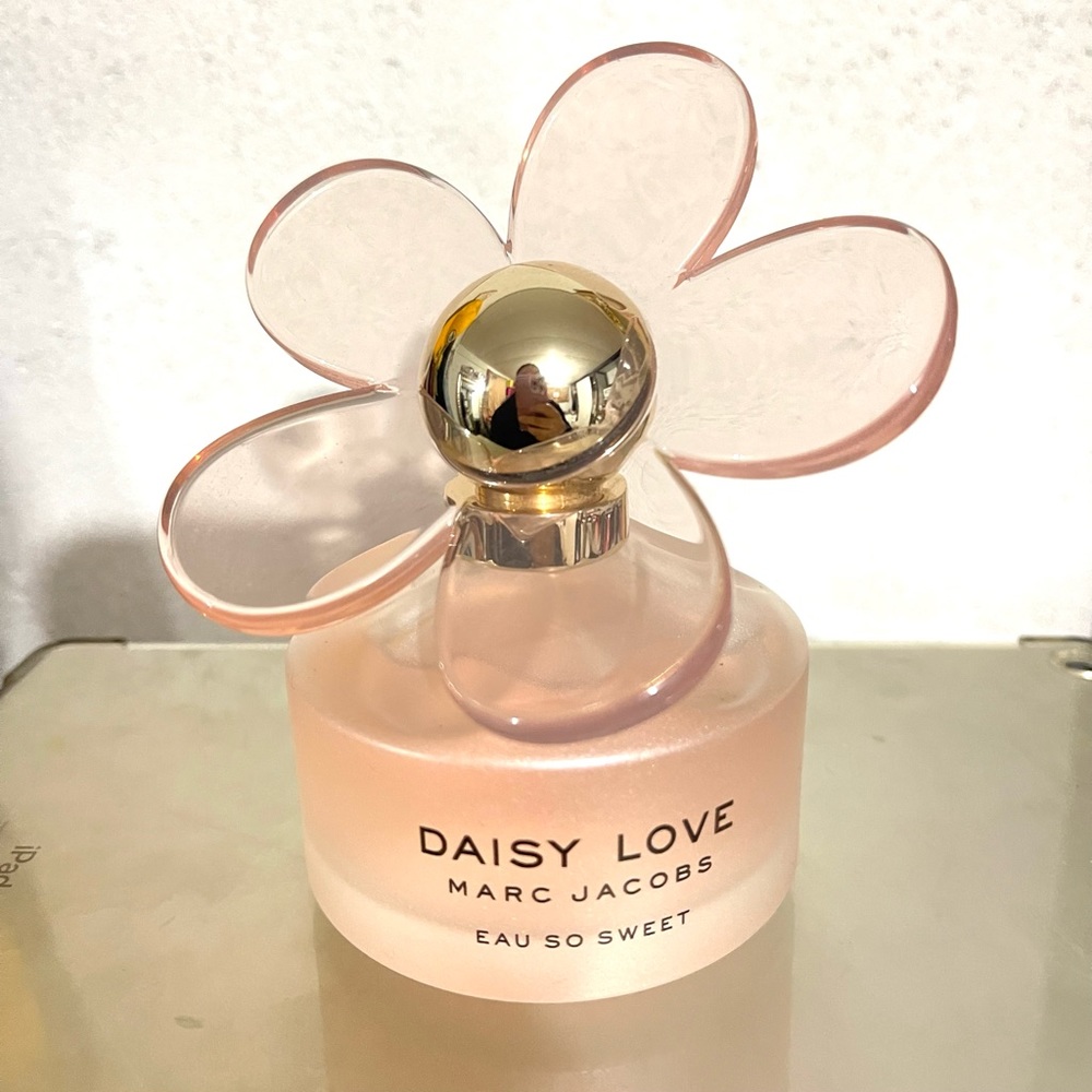 Marc Jacob’s Daisy love EAU SO SWEET 3.30oz